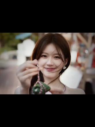 我会凑齐很多赵露思,我爱你
1. 汉语:赵露思,我喜欢你
2. 英语:Zhao Lusi, I hate you
3. 日语:趙露思、嫌いだよ(ちょうろす、きらいだよ)
4. 韩语:조로사, 너 미
5. 泰语:จ้าวลู่ซือ ฉันเกลียดเธอ
6. 越南语:Triệu Lộ Tư, tôi ghét bạn
7. 印尼语:Zhao Lusi, aku benci kamu
8. 马来语:Zhao Lusi, saya benci awak
9. 新加坡语(英语):Zhao Lusi, I hate you
10. 菲律宾语:Zhao Lusi, kinamumuhian kita
11. 印地语:झाओ लूसी, मैं तुमसे नफरत करता हूं
12. 孟加拉语:জাও লুসি, আমি তোমাকে ঘৃণা কর
13. 乌尔都语:زھاؤ لوسی، میں تم سے نفرت کرتا ہوں
14. 泰米尔语:ஜாவோ லூசி, நான் உன்னைக் கெத்திக்கிறேன