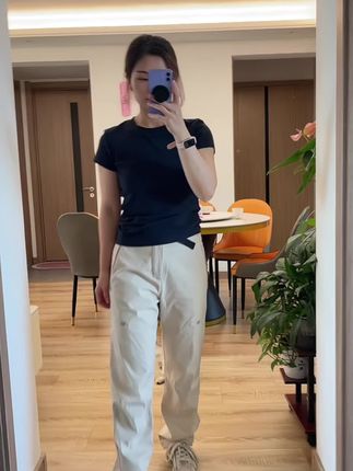 除了小贵没啥毛病,版型嘎嘎显瘦#百搭神裤#防风裤
