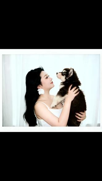 Coco到家30+天,肉眼可见的小变化~愿我的小狗,在爱里慢慢长大🐶
#阿拉斯加幼犬 #狗狗的成长瞬间 #铲屎官的快乐#宠物出道计划 #创作者扶持计划