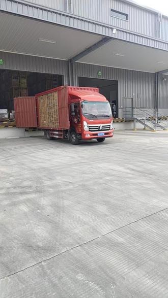 兄弟们,赵一鸣这个仓库不怎么好卸货啊。