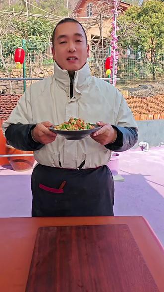 青豆虾仁,爽口好吃,五颜六色又好看,做法还简单。#美食教程 #美食分享 #美食 #青豆炒虾仁