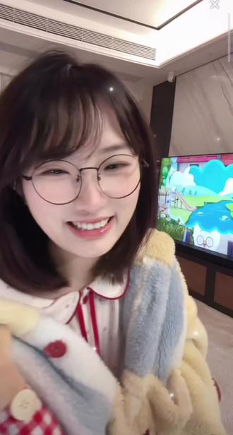 又是被只酱@张小只ya 治愈的一天#星光下的梦想 #童年治愈 #张小只ya #喜羊羊与灰太狼之兔年顶呱呱 #童年翻唱