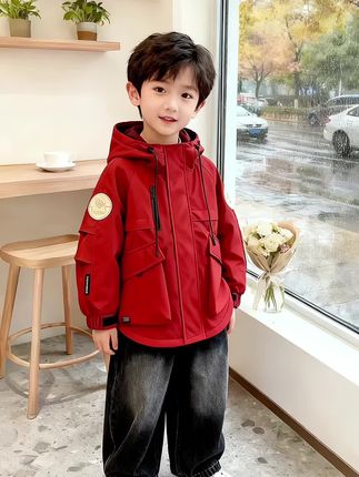 #我的双11必买清单 降温以后还是给孩子穿冲锋裤才实用,抗风保暖的同时还抗噪耐磨,脏了一擦就行#穿搭 #高品质童装 #生女儿就是用来打扮的 #祝你事事发事事成