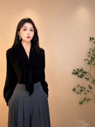 @星星衣橱 #减龄显瘦穿搭 #森系少女感穿搭 #时尚气质穿搭 #洋气又时尚 #减龄气质 @DOU+上热门 @抖音创作小助手 @巨量千川