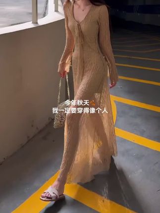 #早秋穿搭三分钟出门不是梦 #被秋日氛围感穿搭拿捏了 #秋天变时髦就从韩系穿搭开始 #通勤穿搭万能配色公式 #秋季清冷感白月光穿搭