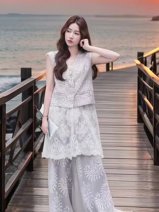 #微胖女孩夏天就要大胆穿 #夏日不费力一周穿搭合集#摆脱路人感的出片穿搭 #美出高级感#高级感穿搭