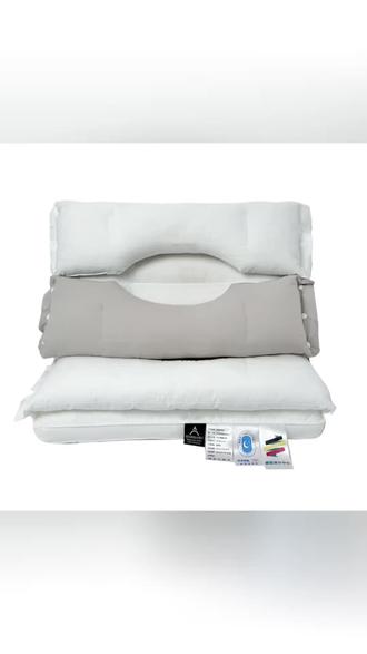 你知道怎么选一款好的枕头吗?好的枕头可以让你睡得更舒服,更贴合颈部曲线。我推荐这个枕头,它是科学分区的,可以很好的支撑我们的头颈,特别适合脖子不好的朋友用。它还是可拆卸的,清洗起来很方便,喜欢的朋友赶紧点击下方链接购买吧!#枕头 #护颈椎枕头 #床品 #送家人送朋友 #乔迁用品