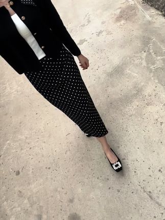 不是和谁过都一样遇到一个好的爱人 你的 情绪是稳定的安全感 是不缺乏的幸福是可以感受到的所以选择和谁结婚真的很重要 有的人会成为你世界的光而有的人会把你全世界的光都熄#套装 #穿搭 #气质这一块拿捏死死的 #高级感穿搭 #女装