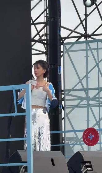 今天在长沙的宝宝们又幸福了☺️#长沙草莓音乐节 #曾沛慈