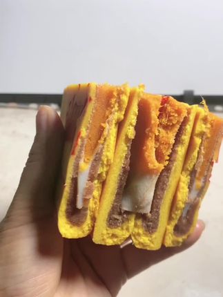 糯叽叽的#黄金大饼月饼,一口下去多层口感真的巨巨巨好吃啊!!!#糯叽叽 #雪媚娘 #中式糕点#中秋月饼
