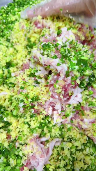 积香居十年的招牌菜 挂面圆子升级版 挂面与糯米结合 金黄酥脆 香气扑鼻#合肥#积香居#肥东挂面圆子#分享家乡美食