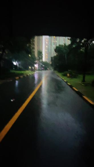 我看广东的抑郁不比伦敦差#忧郁 #伦敦 #广东