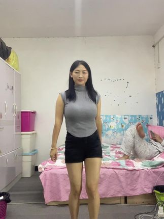 命运该自己来主宰,说什么活该,说什么没未来,一切都靠自己才精彩#简单易学的舞蹈 #献出一份爱 # 微胖女生