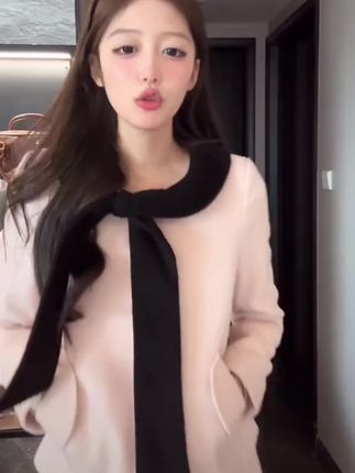 海德堡甜美蜜桃粉毛呢大衣+温柔显瘦半身短裙两件套装D845#秋冬新款套装#谁穿谁好看又洋气又显瘦