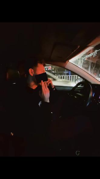 有什么委屈坐上我的副驾再说 好吗#C1D