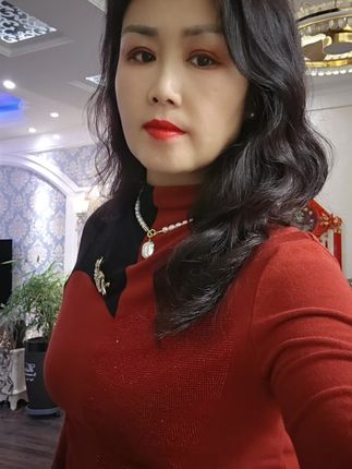 失落时悄悄伸出手和风击个掌,人生哪能多如意,万事只求半称心。
