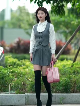 高跟长筒靴#显高显瘦显腿长 #靴子控 #过膝长靴 #时尚高跟长靴#大长腿的秘密