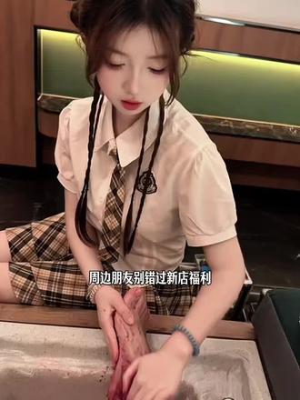 一百多就能沉浸式放松!不管是喊上兄弟还是带上冤种闺蜜,专业手法舒缓肩颈腰腿,唠嗑按摩两不误,疲惫一键清空
#同城足道 #解压放松 #闺蜜兄弟聚会 #平价养生 #周末去哪玩