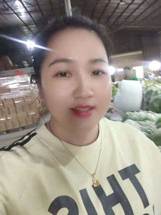 不打农药,不泡水, 没有催熟剂的香蕉,你们想吃吗?