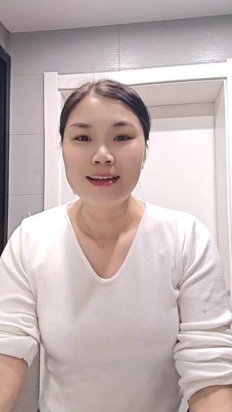 这半年最难熬的日子已经熬过来了。
感谢所有伸出援手的各界好心人。
是你们的善意、关心和帮助
撑我走过人生低谷,给我前行的力量。
万般感激,无以言表
唯有心存善良,不负每份温暖🙏