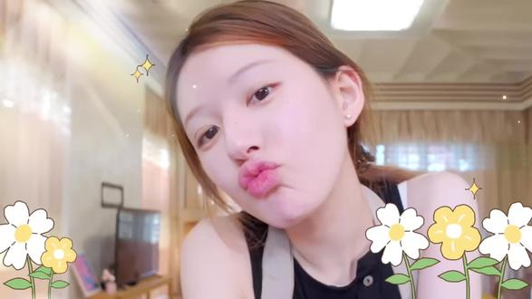 闺蜜你怎么这么可爱呀😚
#赵露思我可以是任何 #赵露思 #向全世界安利赵露思