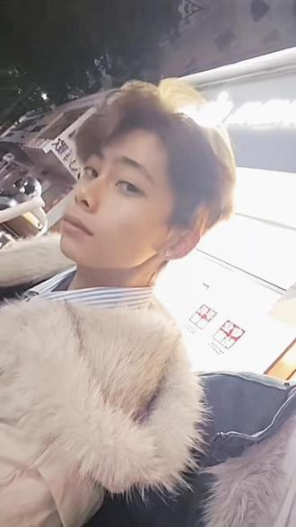 旮旯給姆就是这样的#不就反差吗这题我熟 #西装 #等等我先摆好造型 #谁还没个隐藏技能