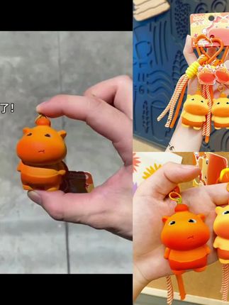 正版水豚噜噜变色红温噜挂件钥匙扣创意玩具挂饰宝宝汽车钥匙扣#水豚噜噜 #噜噜挂件 #汽车钥匙扣 #玩具挂饰