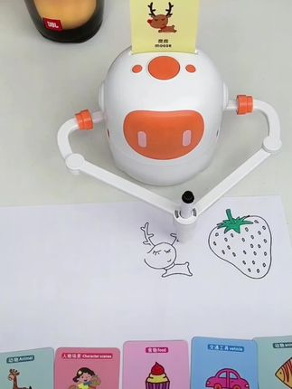 孩子喜欢画画,就给它准备这个画画机器人,不仅能锻炼孩子的动手能力,还能提高专注力。可爱的造型,丰富的图案,让孩子爱不释手,可以轻松画出各种可爱的图画,培养孩子的绘画兴趣,让它越玩越聪明,而且还是礼盒包装的,不管是送人还是自己用都很合适。#儿童玩具#益智早教#母婴好物#3-6岁儿童玩具