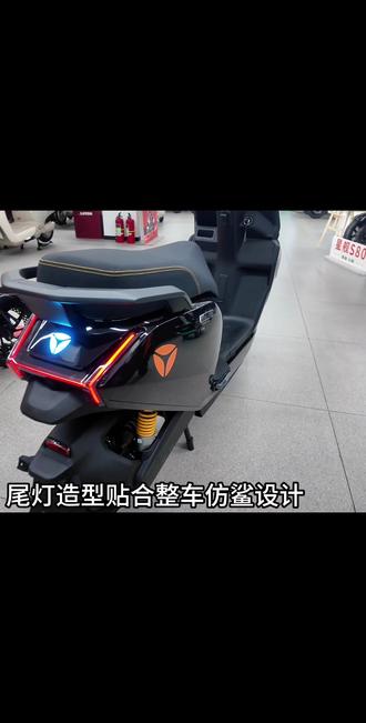 #雅迪白鲨 #雅迪白鲨 雅迪白鲨二代钠电版正式上线、#遵义雅迪电动车