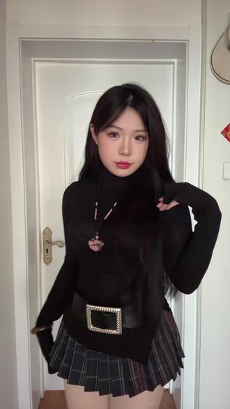 你已经被我催眠了 你现在最喜欢我 知道吗