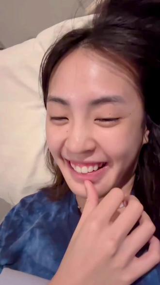 #Lilly #Lillyladapa #lillynicha #直播精彩回放
泰国的梗实在太多了,孩子没落伍哦
