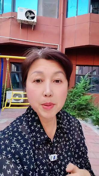 大家也可以顺手转发给做自媒体的姐妹,咱们互相理解、彼此支持,本来咱们做抖音都不容易,善待他人也是成就自己。#真实生活分享计划 #新手做自媒体 #抖音流量干货 #自媒体经验分享 #账号权重小知识