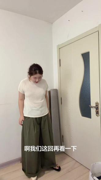 姐妹们,五色裤我穿好看么 ,我觉得我还是等灰色把#晔姐女装自制 #种草好物 #体重自由穿搭 #梨形身材穿搭 #上热搜