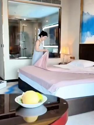 不管住几星级酒店,一定换上自己的隔脏睡袋,你懂的!尤其暑假准备带娃旅游的家长。#隔脏睡袋#旅行隔脏睡袋#差旅必备好物