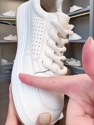 小白鞋女软底软面百搭时尚潮流休闲运动板鞋透气韩版#好物推荐🔥 #百搭小白鞋 #女鞋推荐 #软底软面穿上超舒服 #百搭女鞋