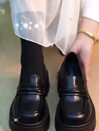 #英伦风小皮鞋 #厚底乐福鞋 #哎呦喂你鞋真好看 #学院风穿搭 #显高显瘦显腿长