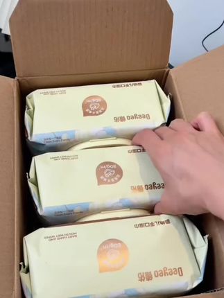 德佑居然出添加了蛋黄油的baby手口湿巾!!! 简直不敢想用它擦皮肤该有多细腻滋润!!关键现在新品尝鲜价!必须多囤!#德佑湿巾 #蛋黄油是个宝 #生活必备@DOU+好生意 @DOU+小助手