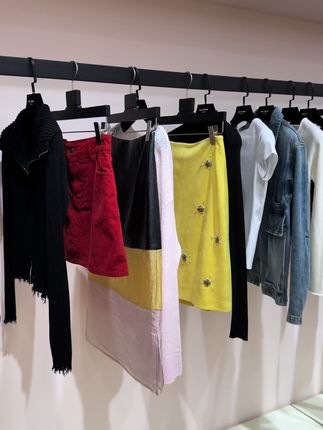 去做自己喜欢做的事。#早秋穿搭三分钟出门不是梦 #ootd穿搭