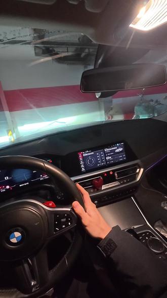 如何自己在家更换宝马🚗雨刮片,如何进入雨刮器维修模式。一学就会!#撸车日常 #宝马#宝马雨刮维修模式 #抖音小助手#用车技巧