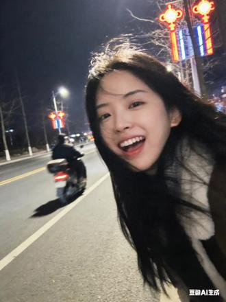 你有多久没这么放肆大笑了#豆包ai豆包出大片有两把刷子#氛围感#豆包p图#笑容最治愈的女孩 #豆包出大片有两把刷子