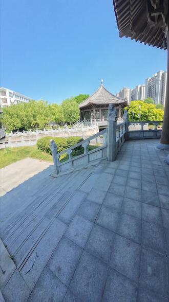 “误闯天家”户外拍摄 即拍即剪,迅速出片!
#误闯天家 #开封汉服妆造 #万岁山 #女摄 #大唐