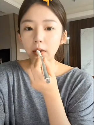 鸣鸣同款酵色口红推荐#不沾杯不掉色 #润唇口红#好用的口红