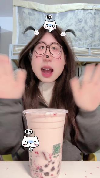 今天喝QQ咩咩好喝到咩噗茶🍓
#QQ莓莓