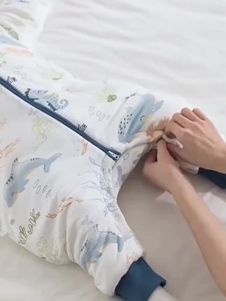 天呐!这个大漏千万别错过!#贝肽斯 高端肽柔睡袋,全猫肚棉➕云巢纤维立体锁温,孩子穿着暖和舒服咱大人也能睡个好觉#睡袋 #母婴好物 #宝妈推荐