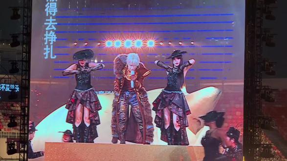 #薛之谦#万兽之王 3.21场(4)捕捉到老薛给大琪 夏雨伴唱啦