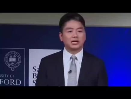 刘强东给光明村人发年货了……