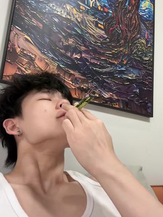 能少一根是一根吧!对自己和家里人都好#日常分享 #亲测分享#替烟棒#解瘾