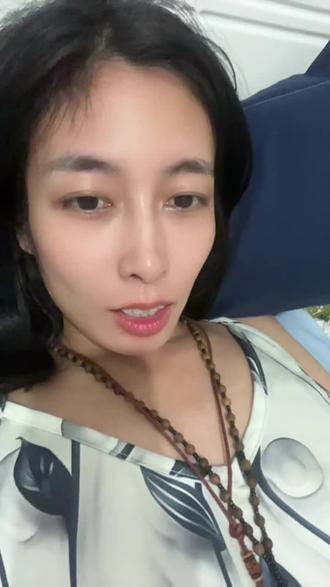 韦雪和于文红区别。韦雪情商高表面的。短期有用。于文红真的大女主。主动给钱。人家不图你钱图你长得老#韦雪#于文红#大女主