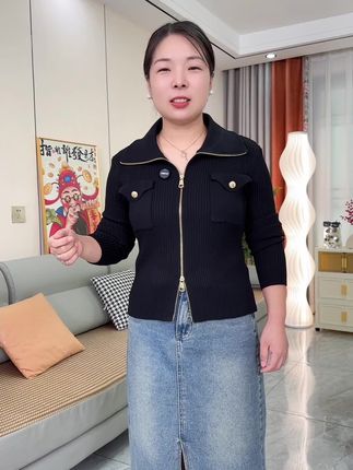 很提气质的一款香风针织开衫,遮肉又显瘦!可以单穿,也可以内搭,不挑人,好搭配#针织衫 #开衫外套 #开衫毛衣 #遮肉显瘦不挑身材 #上衣推荐