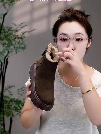 (啄木鸟)冬季新款女短靴加绒保暖厚底防滑勃肯靴时尚百搭女棉靴#棉靴 #短靴 #加绒保暖 #百搭女鞋 #勃肯鞋